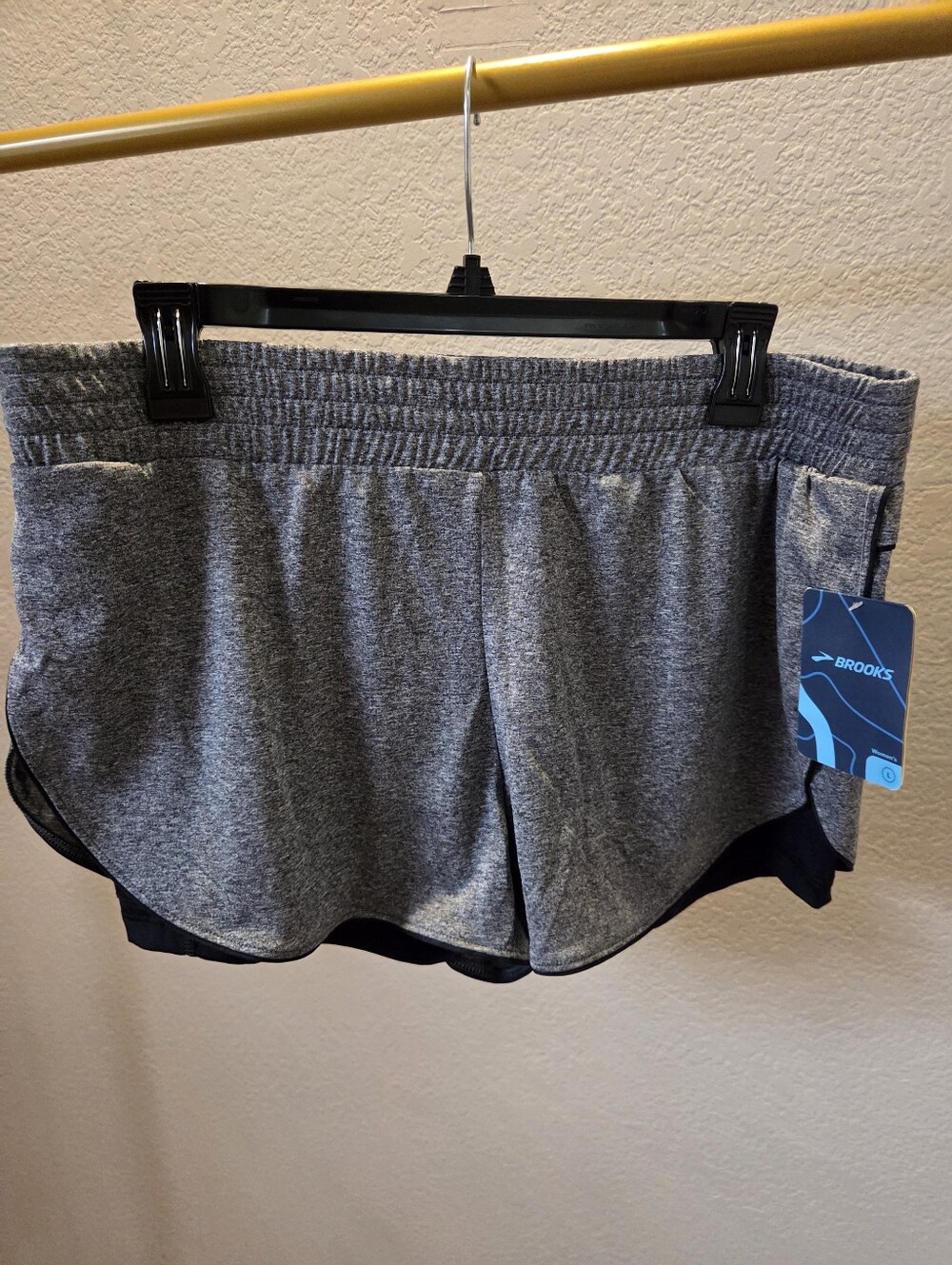 NWT- Brooks Women's Heather Grey Layered Athletic Shorts (Size Large)